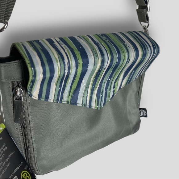 Ganz Beyond A Bag , 3 Sacs in One | Color: Green Blue  | Size: 3 Sacs in 1 - Picture 2 of 16